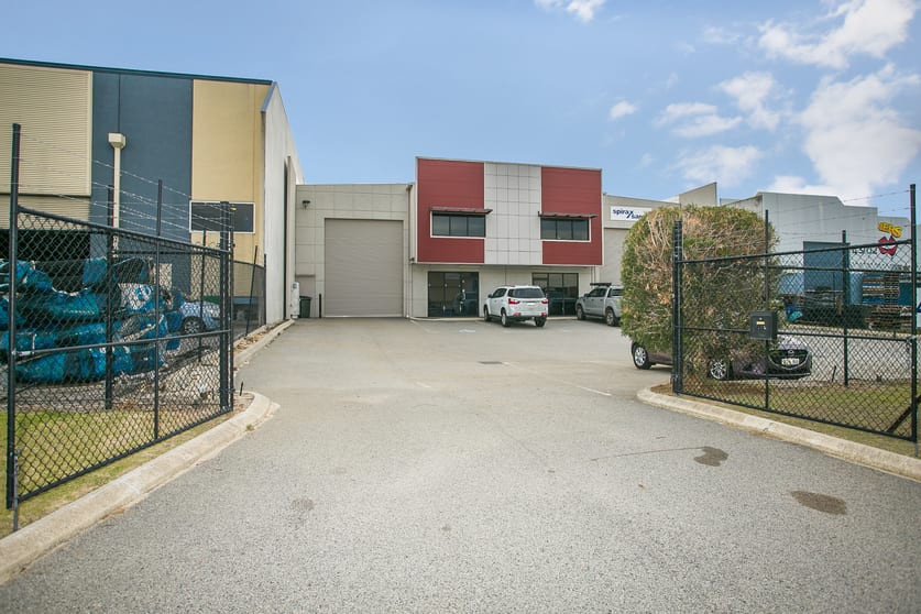 Click to view all images Unit 1, 45 Tacoma Circuit Canning Vale WA 6155 - Image 1