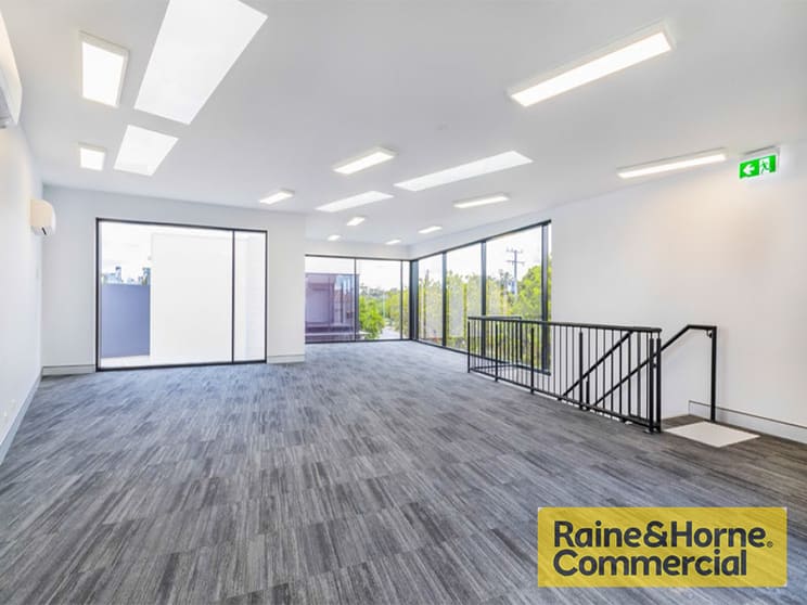 Click to view all images 27/37 McDonald Road Windsor QLD 4030 - Image 2