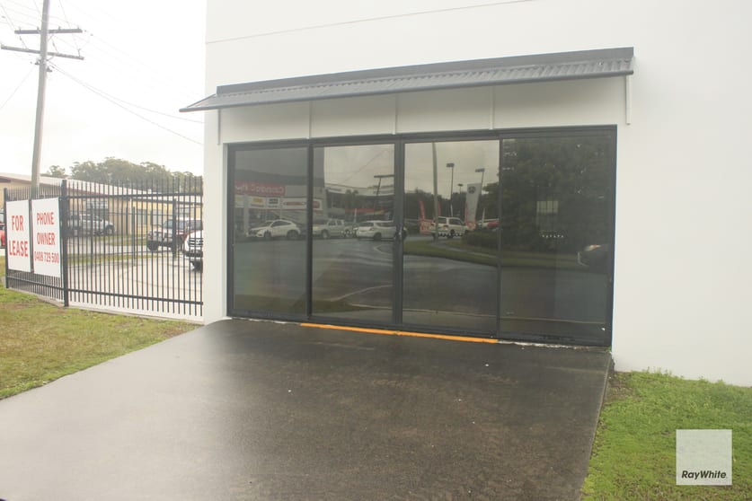 Click to view all images 1/21 Daniel Street Caloundra West QLD 4551 - Image 3