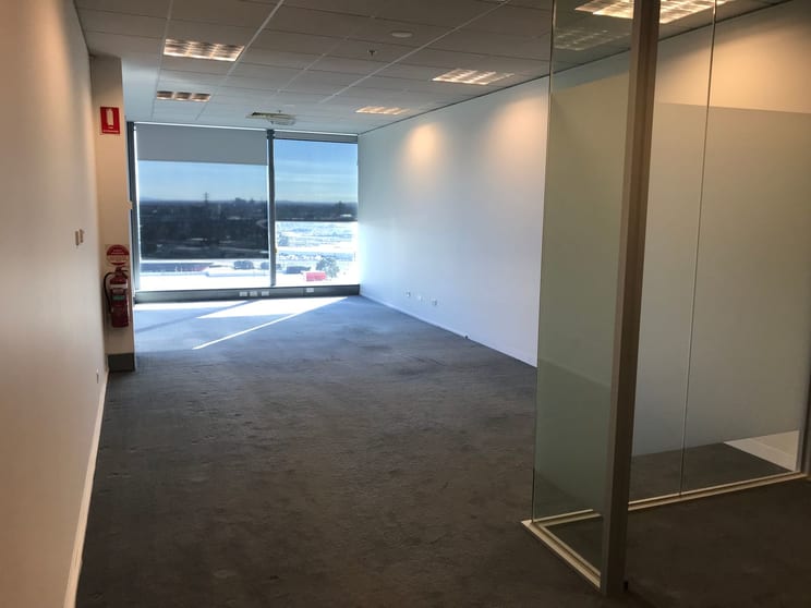 Click to view all images 1403/401 Docklands Drive Docklands VIC 3008 - Image 1
