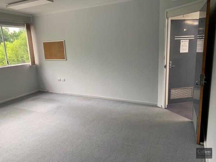 Click to view all images Suite 13/129A Lake Street Cairns City QLD 4870 - Image 3