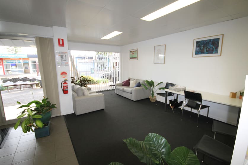 Click to view all images G2/70 Edith Street Wynnum QLD 4178 - Image 3