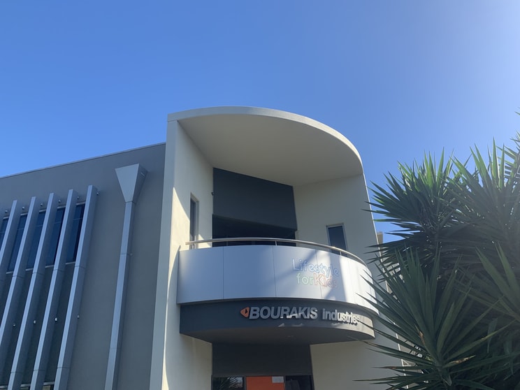 Click to view all images 1/193 Champion Road Williamstown VIC 3016 - Image 1