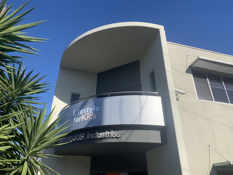 Click to view all images 1/193 Champion Road Williamstown VIC 3016 - Image 2