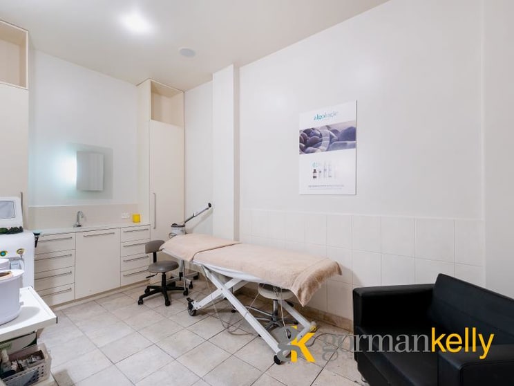 Click to view all images Shop 2/14 Hamilton Place Mount Waverley VIC 3149 - Image 3