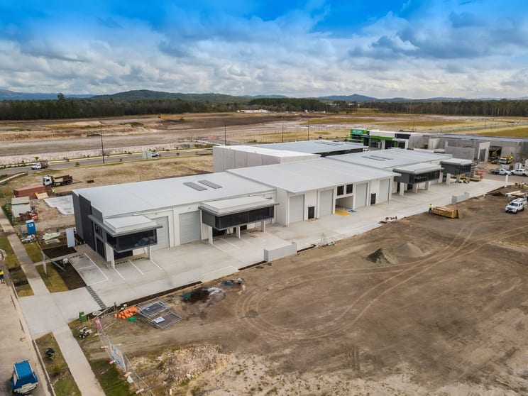 Click to view all images 4/18 Hancock Way 'Aspect' Bells Creek QLD 4551 - Image 2