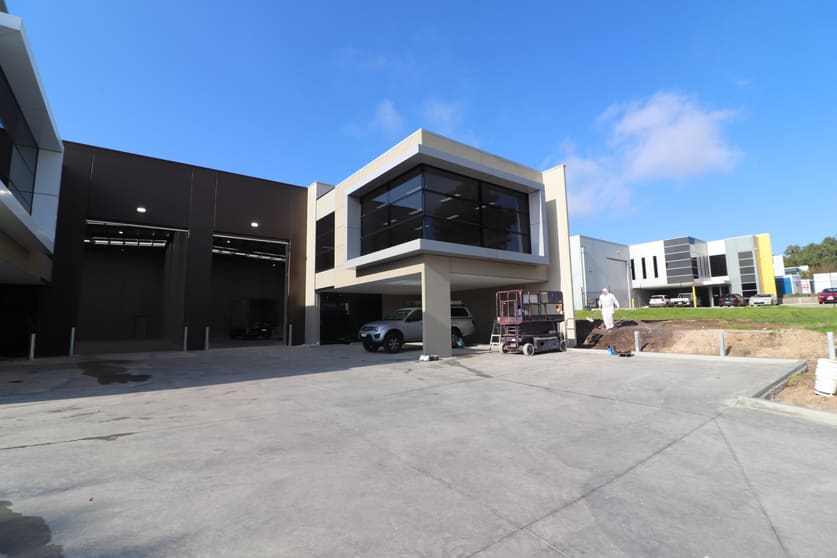 Click to view all images 1/8 Access Way Carrum Downs VIC 3201 - Image 3