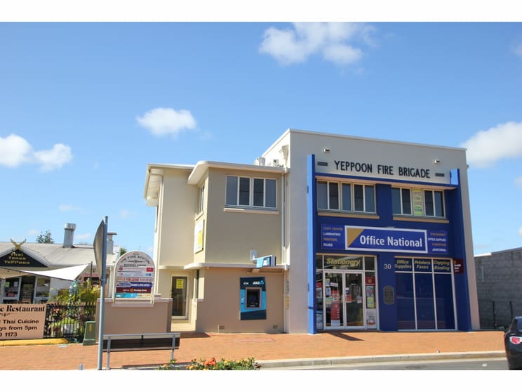Click to view all images Suite 1/30 Jame Street Yeppoon QLD 4703 - Image 1