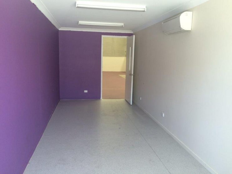 Click to view all images 8/72-78 Crocodile Crescent Mount St John QLD 4818 - Image 3