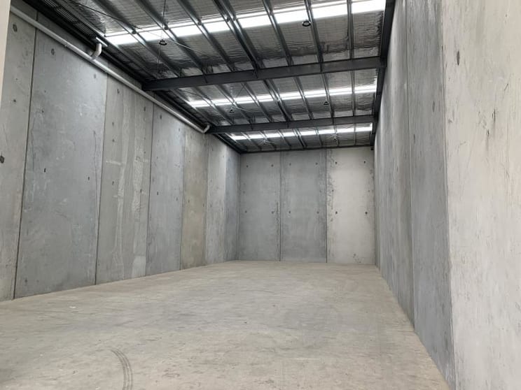 Click to view all images Unit 1/2/19 Macaulay Street Williamstown VIC 3016 - Image 2