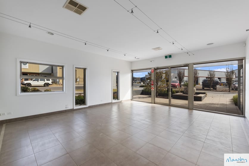 Click to view all images 15 Wellsford Drive East Bendigo VIC 3550 - Image 2