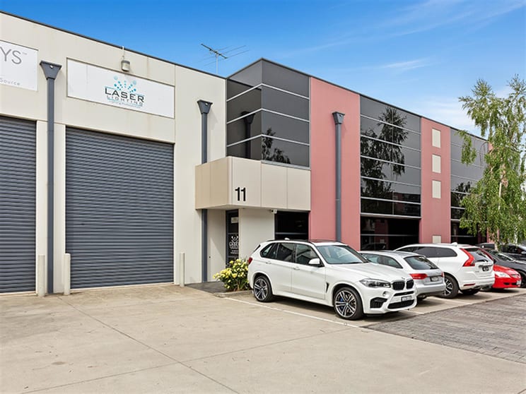 Click to view all images 11/25 Howleys Road Notting Hill VIC 3168 - Image 1
