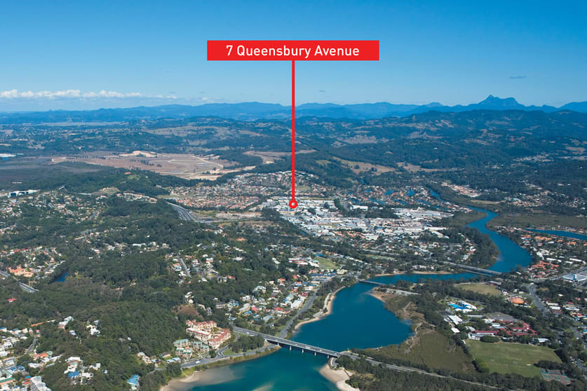 Click to view all images 7 Queensbury Avenue Currumbin Waters QLD 4223 - Image 2