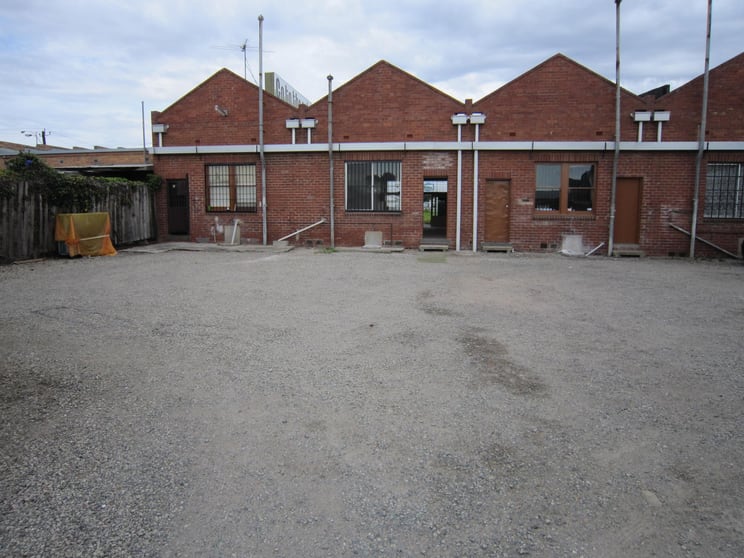 Click to view all images 19 Melbourne Road Drumcondra VIC 3215 - Image 2