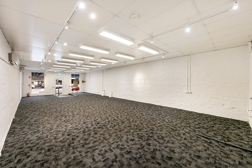 Click to view all images 326 Bay Street Port Melbourne VIC 3207 - Image 3
