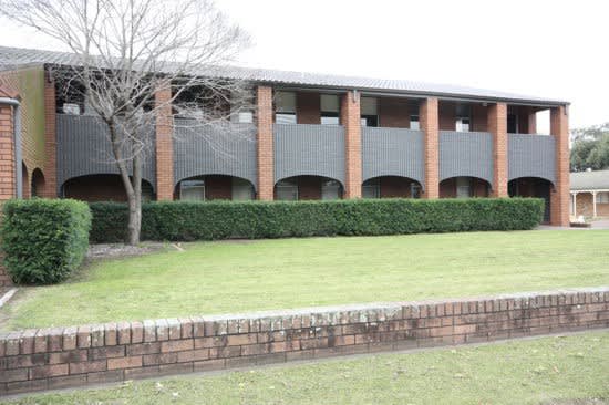 Click to view all images Suite 2/106 George Street Singleton NSW 2330 - Image 1