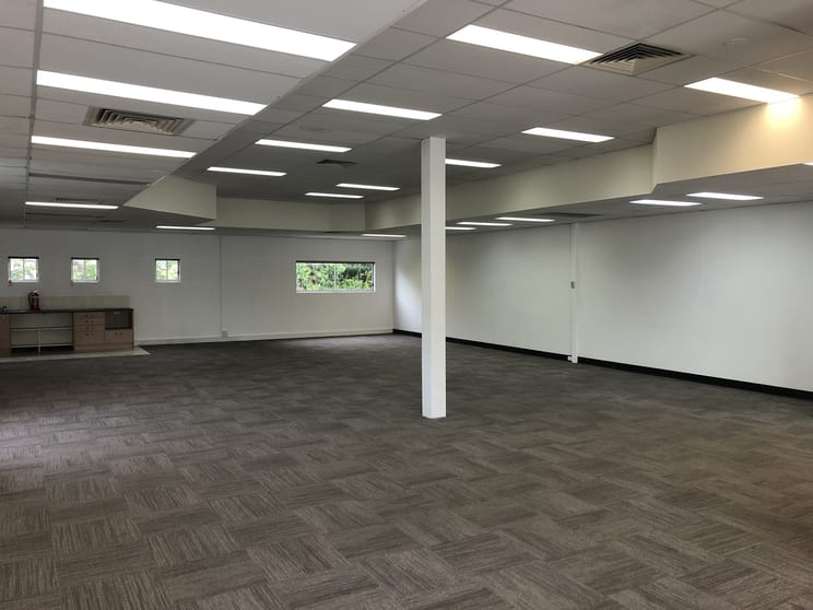 Click to view all images Coorparoo QLD 4151 - Image 2