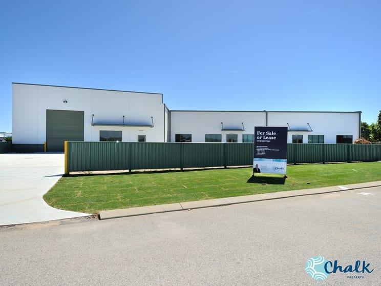 Click to view all images 1/20 Pedlar Circuit Rockingham WA 6168 - Image 2