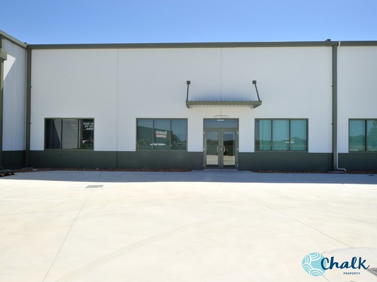 Click to view all images 1/20 Pedlar Circuit Rockingham WA 6168 - Image 3