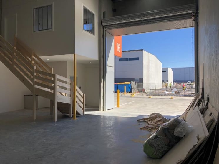 Click to view all images Unit 16/191 McCredie Rd Smithfield NSW 2164 - Image 2