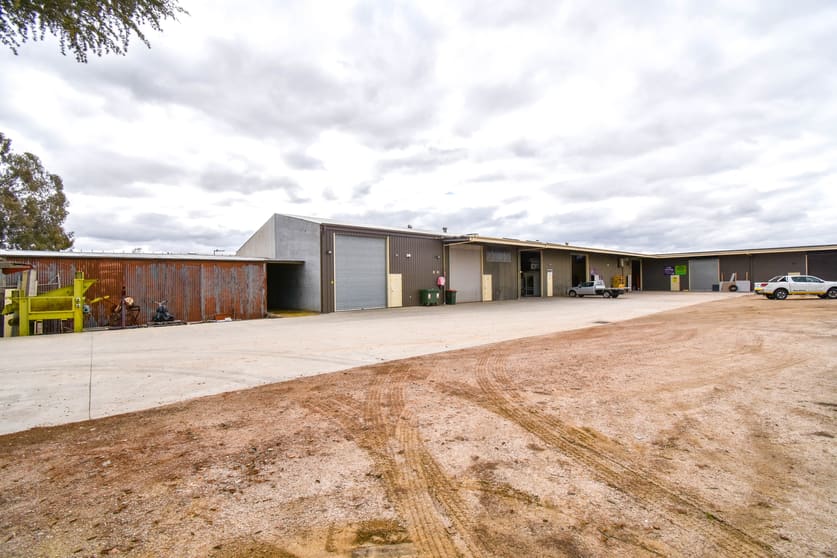6/25 Upfold Street Bathurst NSW 2795 - Image 2