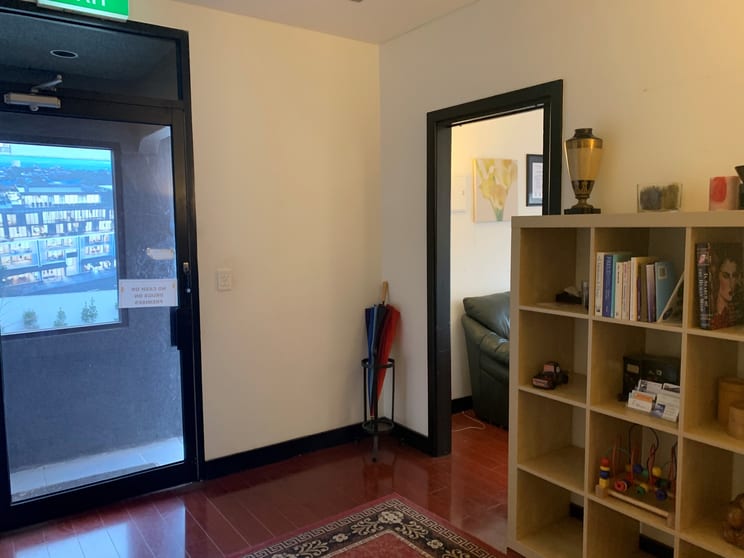 Click to view all images 2/385 Malvern Road South Yarra VIC 3141 - Image 3