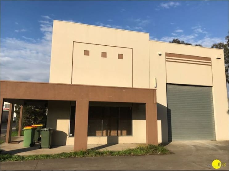 Click to view all images 1/243 Sunshine Road Tottenham VIC 3012 - Image 1