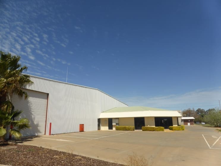 Click to view all images 59 - 63 The Crescent Mildura VIC 3500 - Image 3