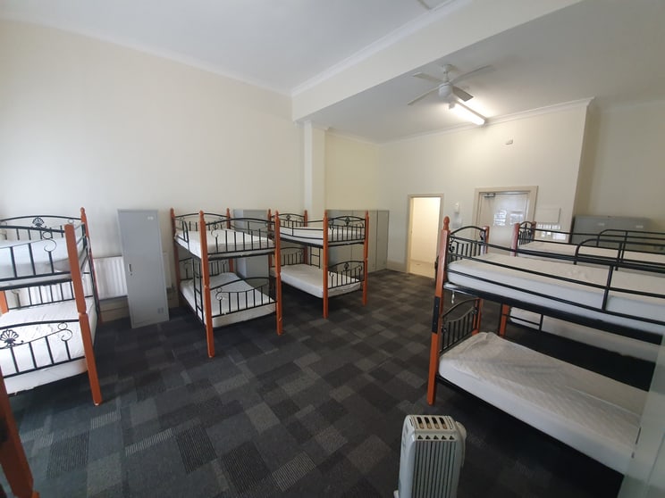 Click to view all images 1/144 Bathurst Road Katoomba NSW 2780 - Image 3