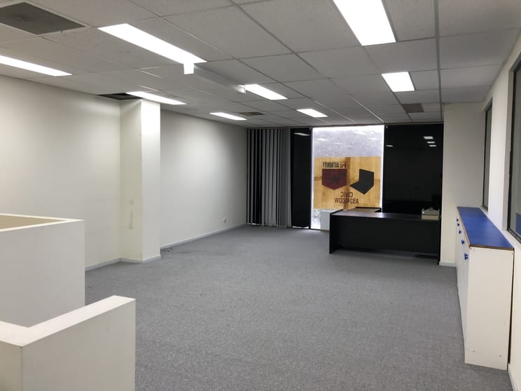Click to view all images 22A Rooks Road Nunawading VIC 3131 - Image 3