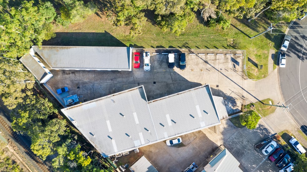 Click to view all images 1-3/1 Trade Street Ormiston QLD 4160 - Image 3