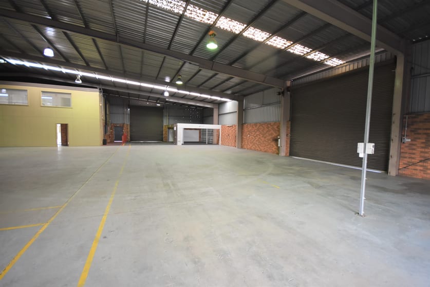 Click to view all images 1/876 Leslie Drive North Albury NSW 2640 - Image 3