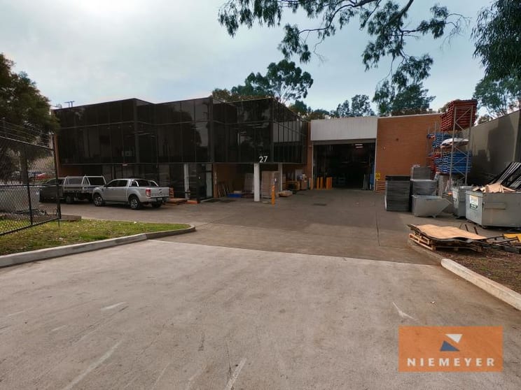 Click to view all images 27 Prince William Drive Seven Hills NSW 2147 - Image 1