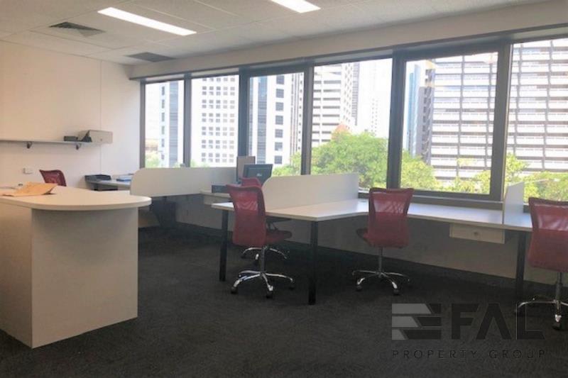 Click to view all images Suite 6/113 Wickham Terrace Spring Hill QLD 4000 - Image 1
