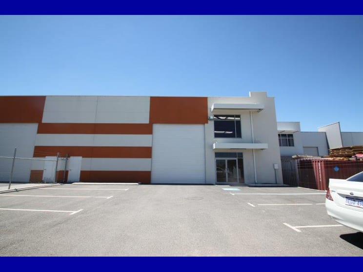 Click to view all images 106 Furniss Rd Landsdale WA 6065 - Image 1