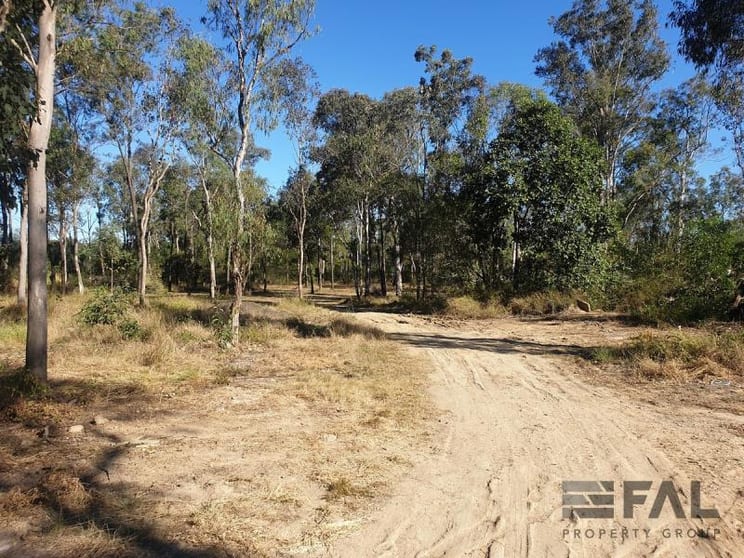 Click to view all images 210 Bowhill Road Willawong QLD 4110 - Image 2