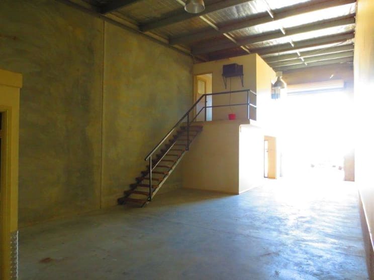 Click to view all images 4/3 Industry Place Capalaba QLD 4157 - Image 3