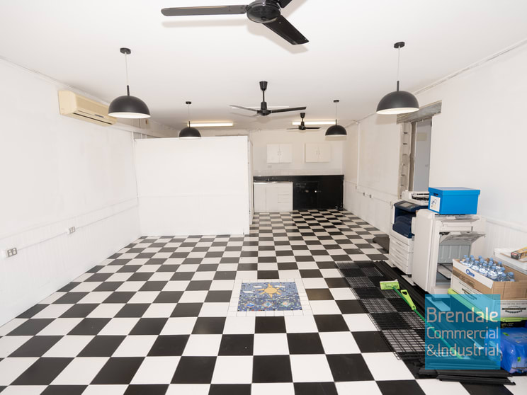 Click to view all images 514-516 Gympie Rd Strathpine QLD 4500 - Image 3