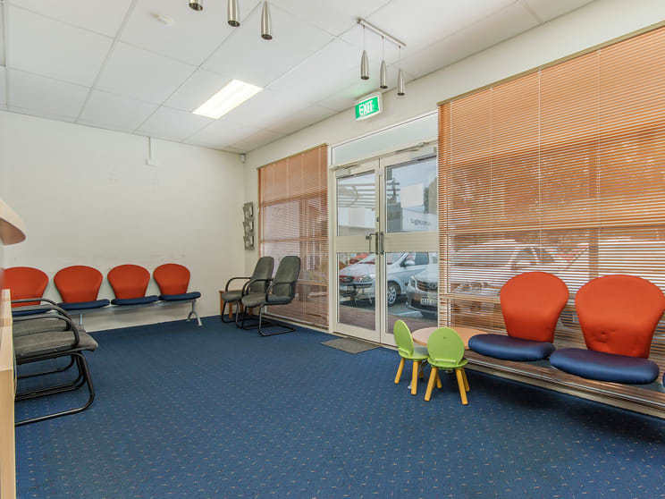 Click to view all images 4-5 Murdoch Drive Greenfields WA 6210 - Image 2