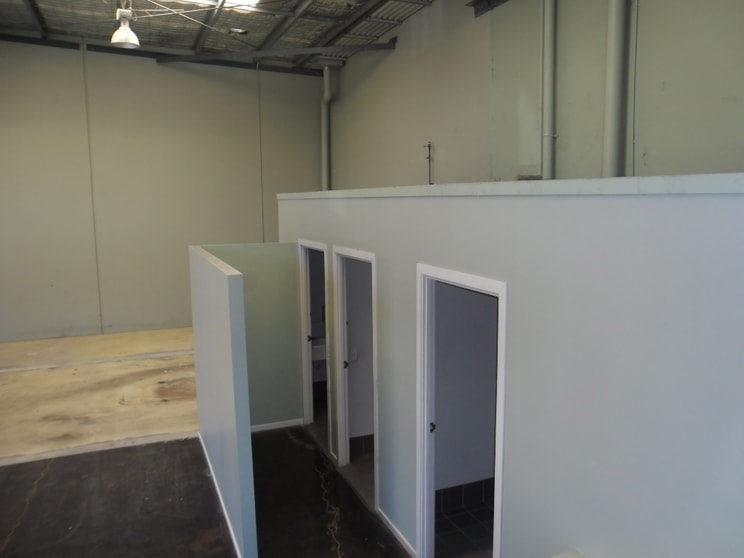 Click to view all images Unit 1/17A Ern Harley Dr Burleigh Heads QLD 4220 - Image 3
