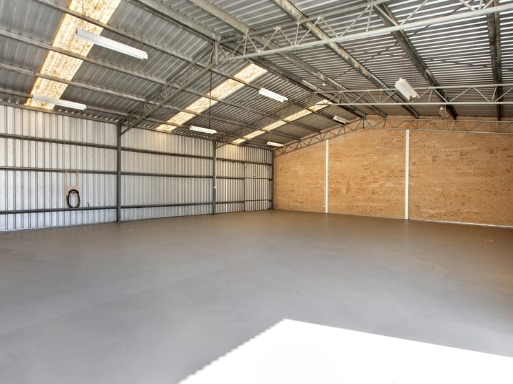 Click to view all images 1/14 Fields Street Pinjarra WA 6208 - Image 3