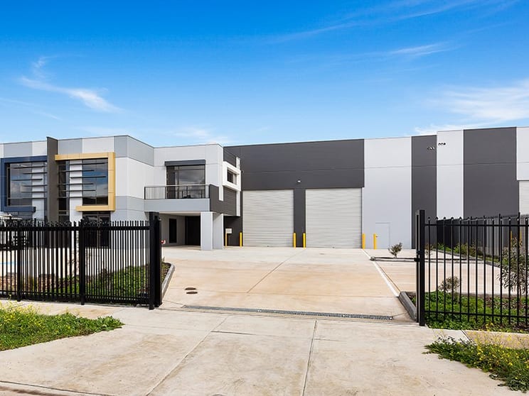 Click to view all images 21 Burnett Street Somerton VIC 3062 - Image 1