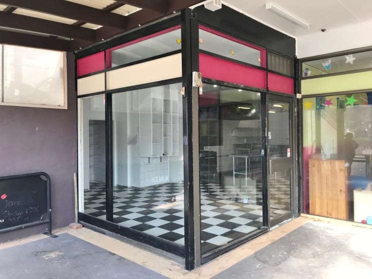 Click to view all images Unit 1/65 Sternberg Crescent Wanniassa ACT 2903 - Image 2