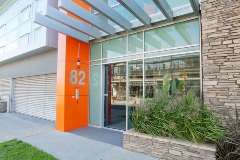 Click to view all images 17A/80-82 KEILOR ROAD Essendon North VIC 3041 - Image 2