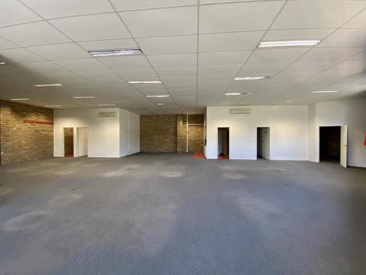 Unit 2, 121 Highbury Road Burwood VIC 3125 - Image 3