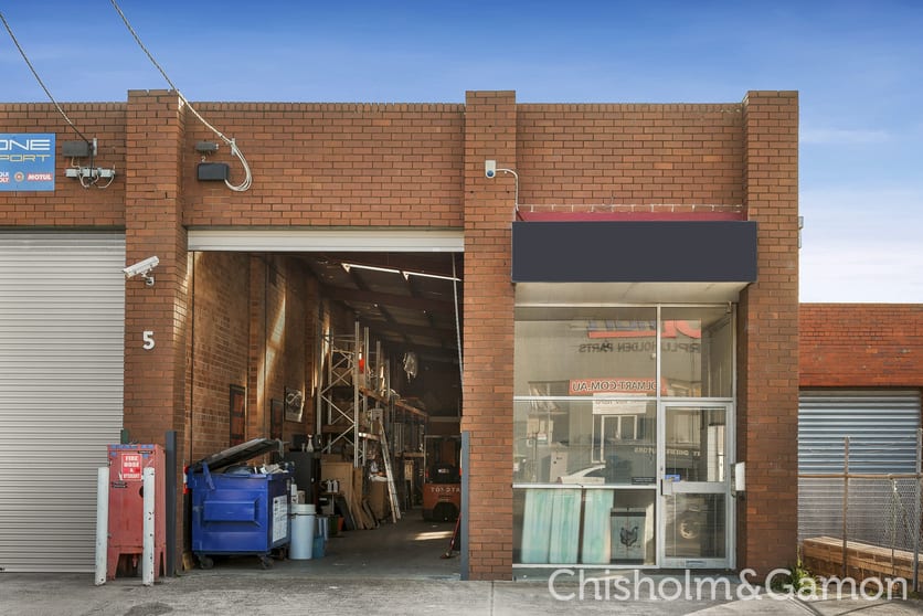 Click to view all images 5b Ebden Street Moorabbin VIC 3189 - Image 2