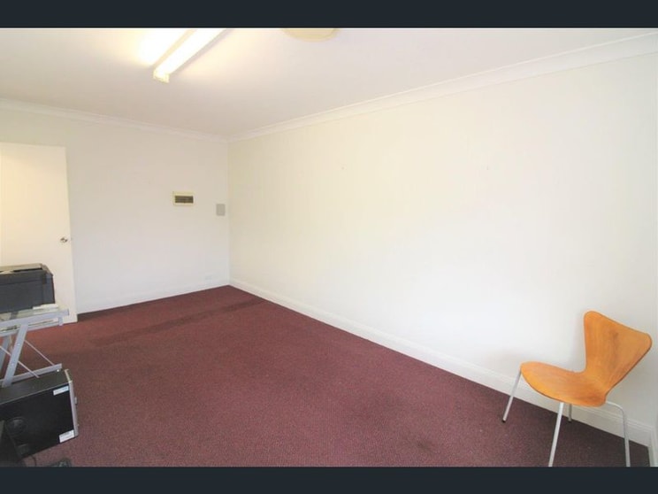Click to view all images 12/25 Isabel Street Toowoomba City QLD 4350 - Image 2