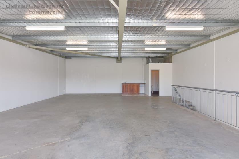 Click to view all images 1st Fl, 1/26 Hammond Road Cockburn Central WA 6164 - Image 3
