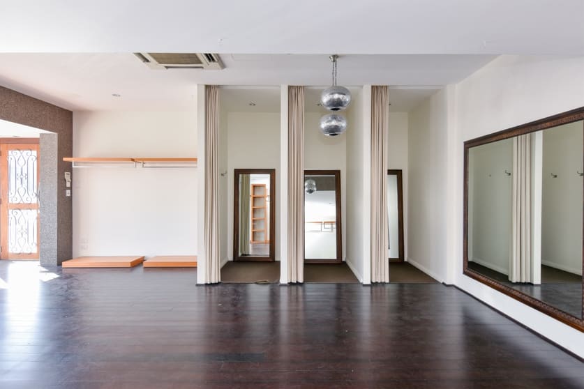 Click to view all images Shop 2/543 Stirling Highway Cottesloe WA 6011 - Image 2