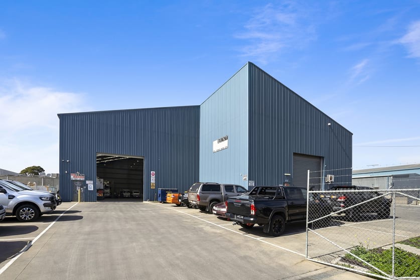 Click to view all images 34-36 Edols Street North Geelong VIC 3215 - Image 2